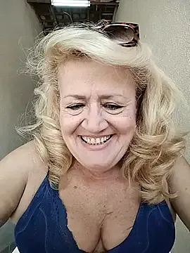 Hot_Mayra25 – webcam model profile photo Image 13