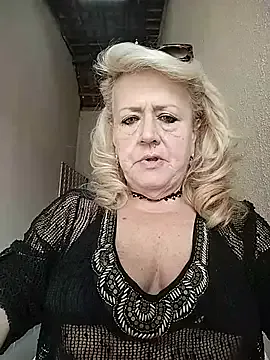 Hot_Mayra25 – webcam model profile photo Image 16