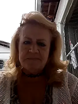 Hot_Mayra25 – webcam model profile photo Image 3