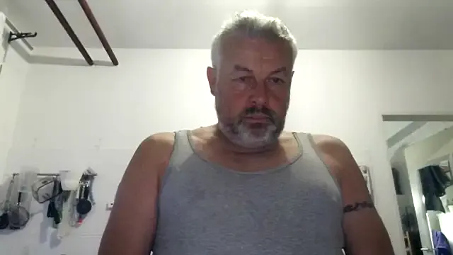 roouse – webcam model profile photo Image 19