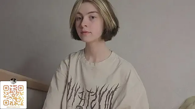  – webcam model profile photo Image 6
