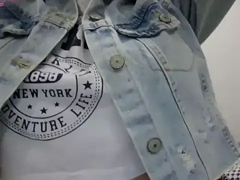 Nonchan_ – webcam model profile photo Image 2