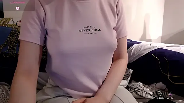 Nonchan_ – webcam model profile photo Image 3