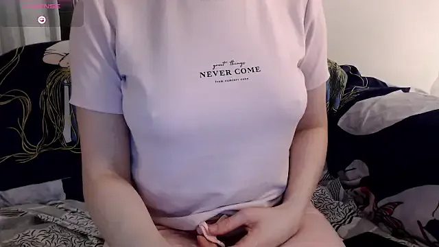 Nonchan_ – webcam model profile photo Image 5