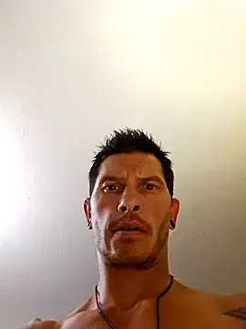  – webcam model profile photo Image 7