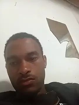  – webcam model profile photo Image 2