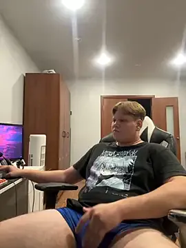 PumaShyXD – webcam model profile photo Image 15