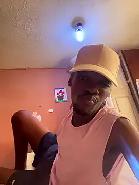 Yiyi-707 on FreeCamNet Image 2