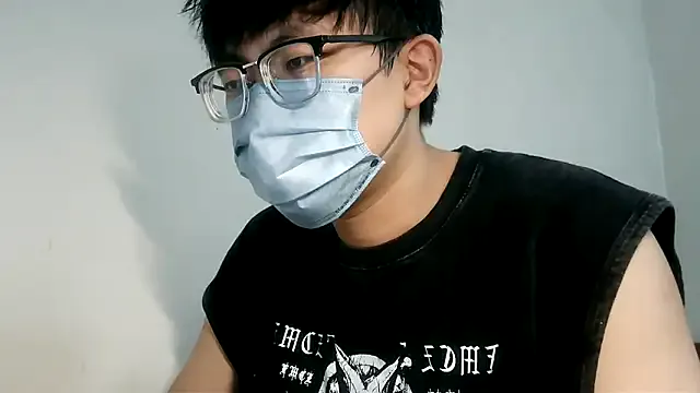 roouse – webcam model profile photo Image 15
