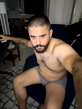 roouse – webcam model profile photo Image 11