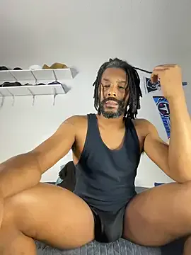 roouse – webcam model profile photo Image 9