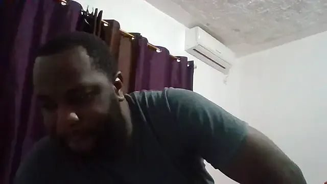 splashyyyz – webcam model profile photo Image 2