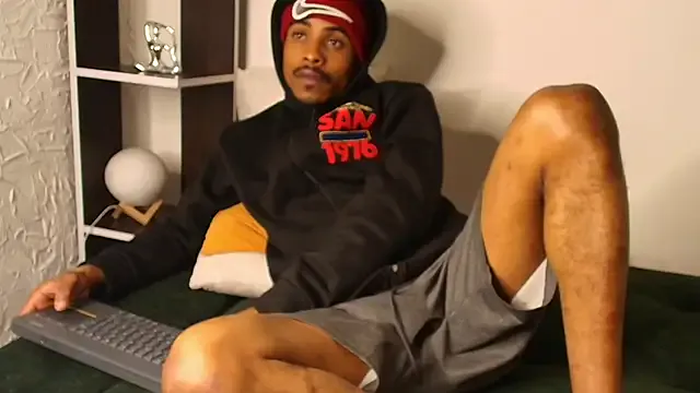 27powercm – webcam model profile photo Image 11