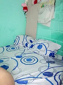 zui_lu – webcam model profile photo Image 15