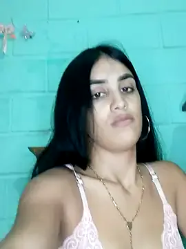 zui_lu – webcam model profile photo Image 19