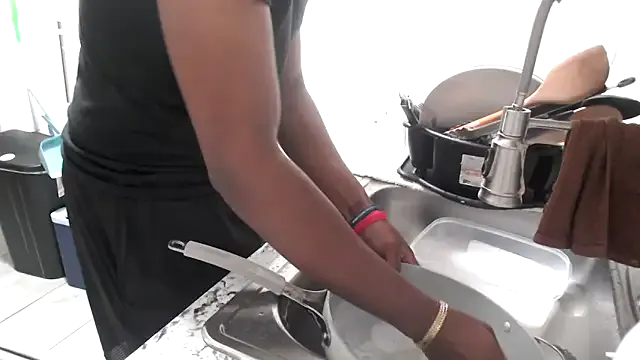 NANA_7 – webcam model profile photo Image 5