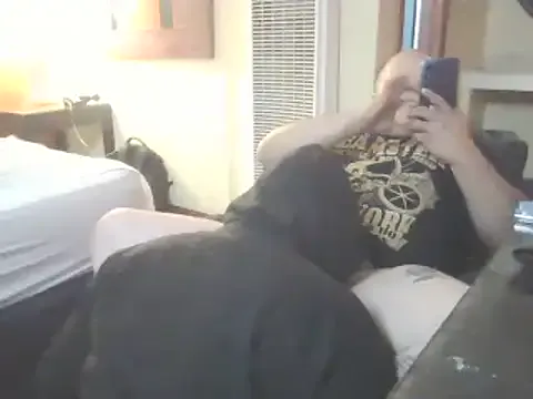  – webcam model profile photo Image 9