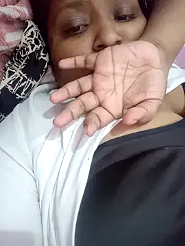 Mia--meow – webcam model profile photo Image 5