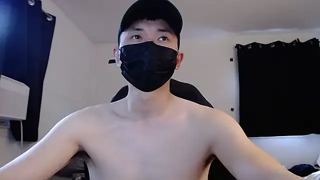  – webcam model profile photo Image 3