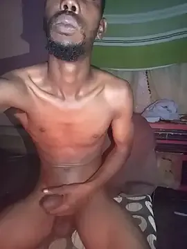 roouse – webcam model profile photo Image 10