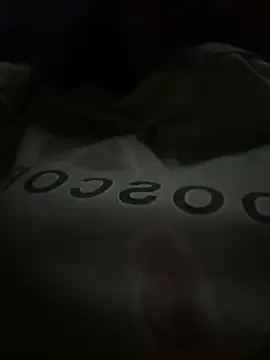 roouse – webcam model profile photo Image 4