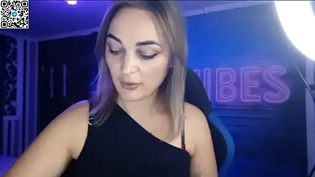 841_yayoi – webcam model profile photo Image 6