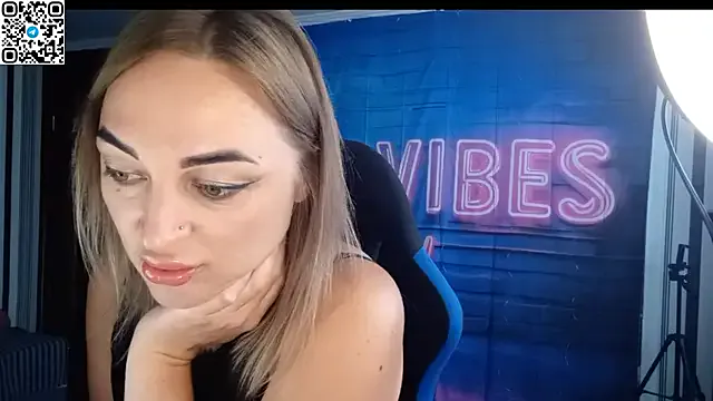 841_yayoi – webcam model profile photo Image 7