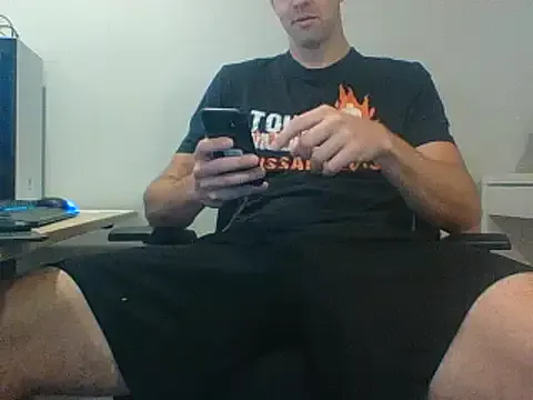 Megu_Melon – webcam model profile photo Image 3