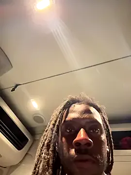 GouGou-111 – webcam model profile photo Image 4