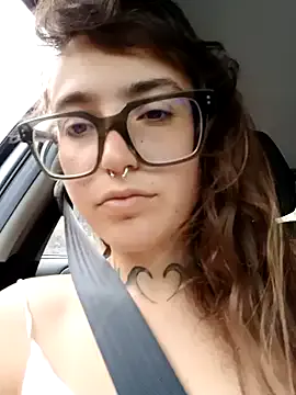 Musae – webcam model profile photo Image 11