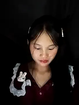 seraphine23 – webcam model profile photo Image 11