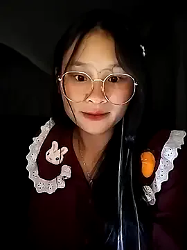 seraphine23 – webcam model profile photo Image 17