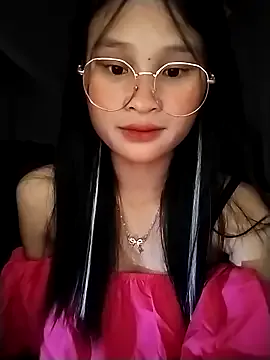 seraphine23 – webcam model profile photo Image 18