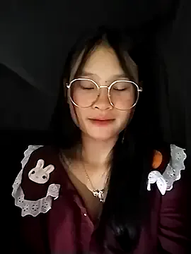 seraphine23 – webcam model profile photo Image 19