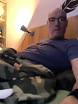  – webcam model profile photo Image 17