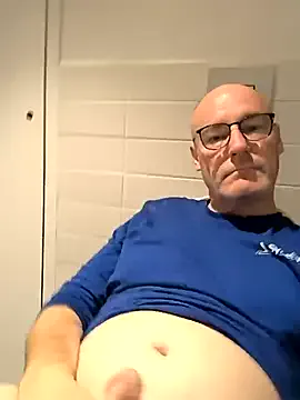  – webcam model profile photo Image 9