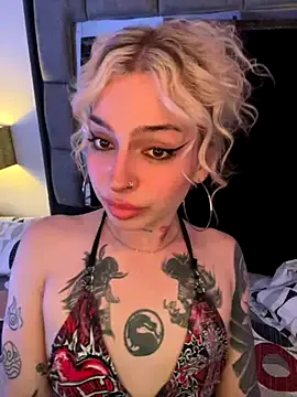 roouse – webcam model profile photo Image 19