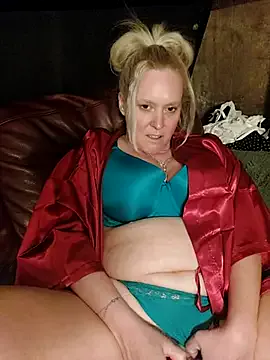 -momoo- – webcam model profile photo Image 17