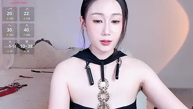 Missmilawild – webcam model profile photo Image 16