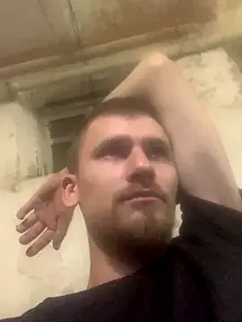 roouse – webcam model profile photo Image 16