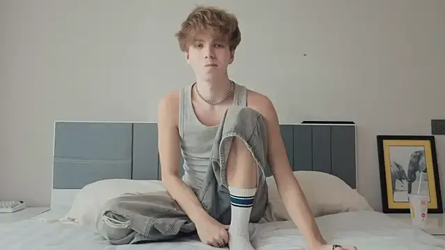 Nonchan_ – webcam model profile photo Image 3