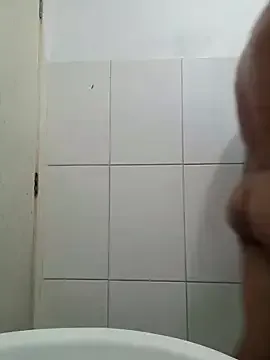 maataaan – webcam model profile photo Image 11