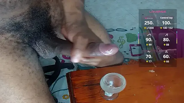 maataaan – webcam model profile photo Image 14