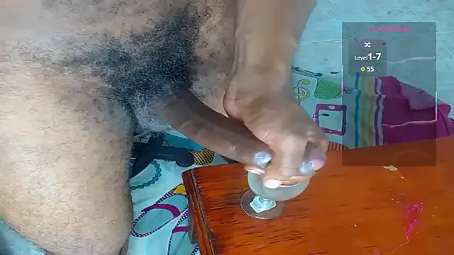 maataaan – webcam model profile photo Image 15