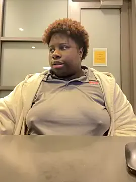 Megu_Melon – webcam model profile photo Image 6