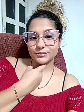 Mia--meow – webcam model profile photo Image 3