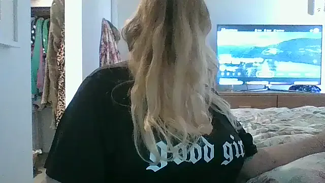 RuxyHuge42ETT on FreeCamNet Image 3