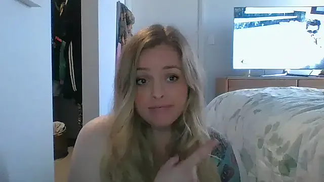 RuxyHuge42ETT on FreeCamNet Image 4