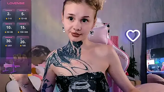 Mia--meow – webcam model profile photo Image 10
