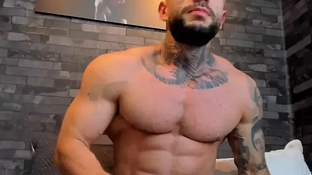 roouse – webcam model profile photo Image 19